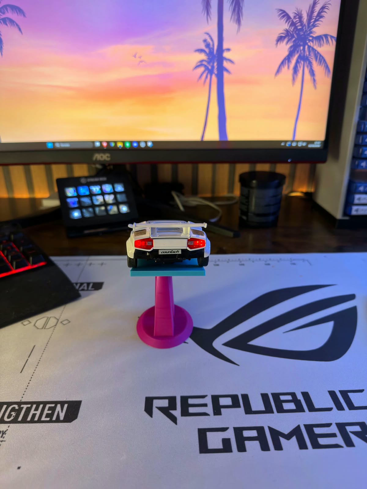 Controller stand inspired by GTA6